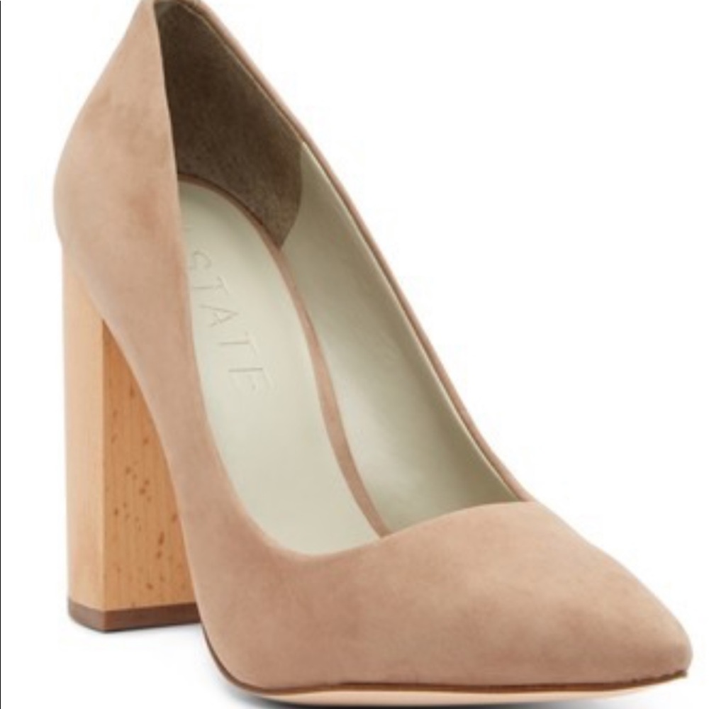 1. State size 7M pumps.  Worn once